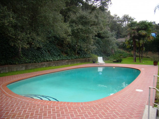 15738 Royal Oak Road