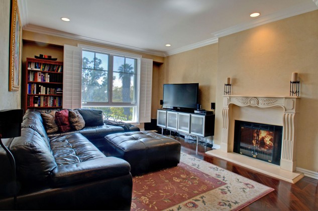 430 North Oakhurst Drive  #302