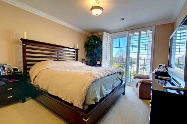 430 North Oakhurst Drive  #302